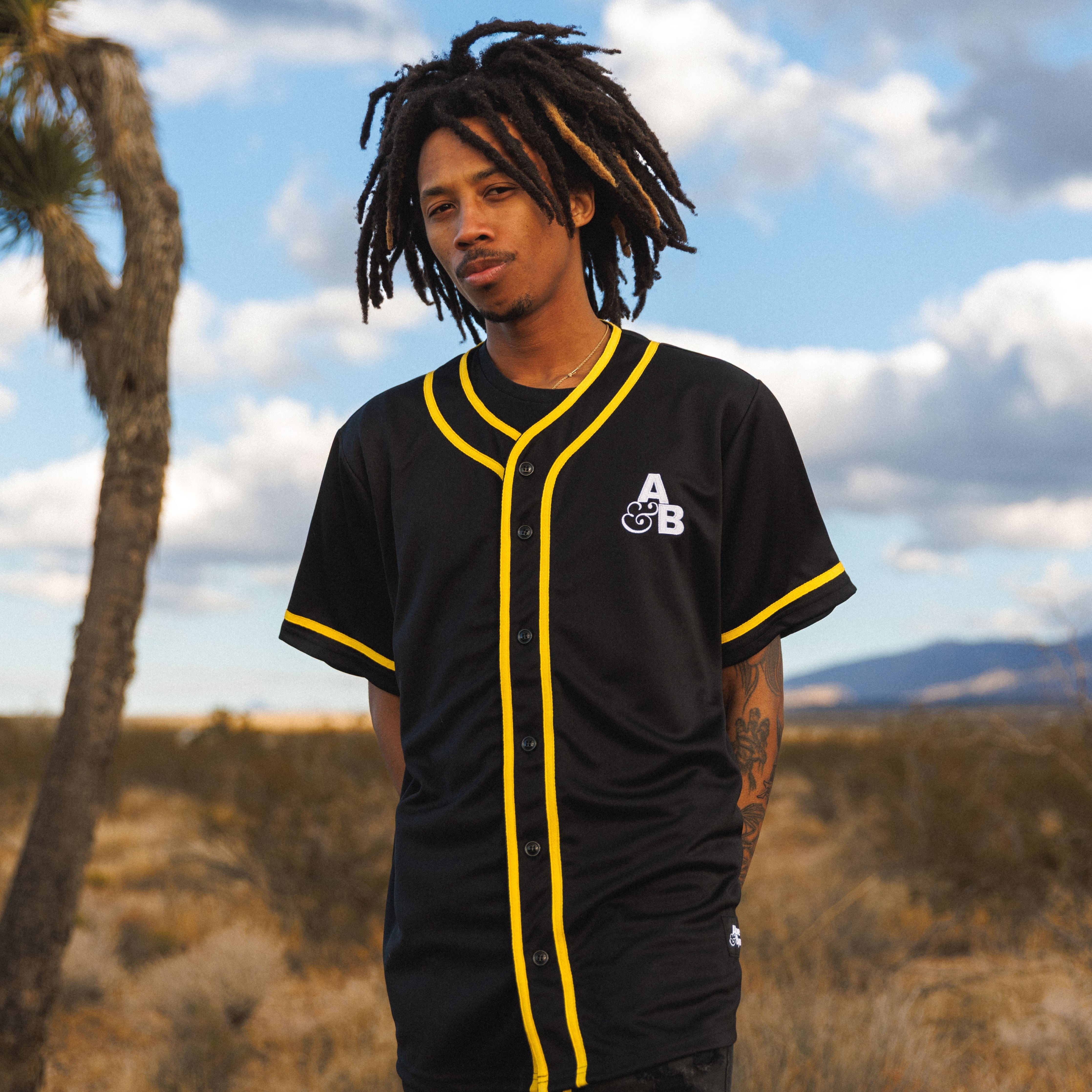 Above & Beyond 'Bigger Than All Of Us' Baseball Jersey Baseball Jersey 'Bigger Than All Of Us' Baseball Jersey - S