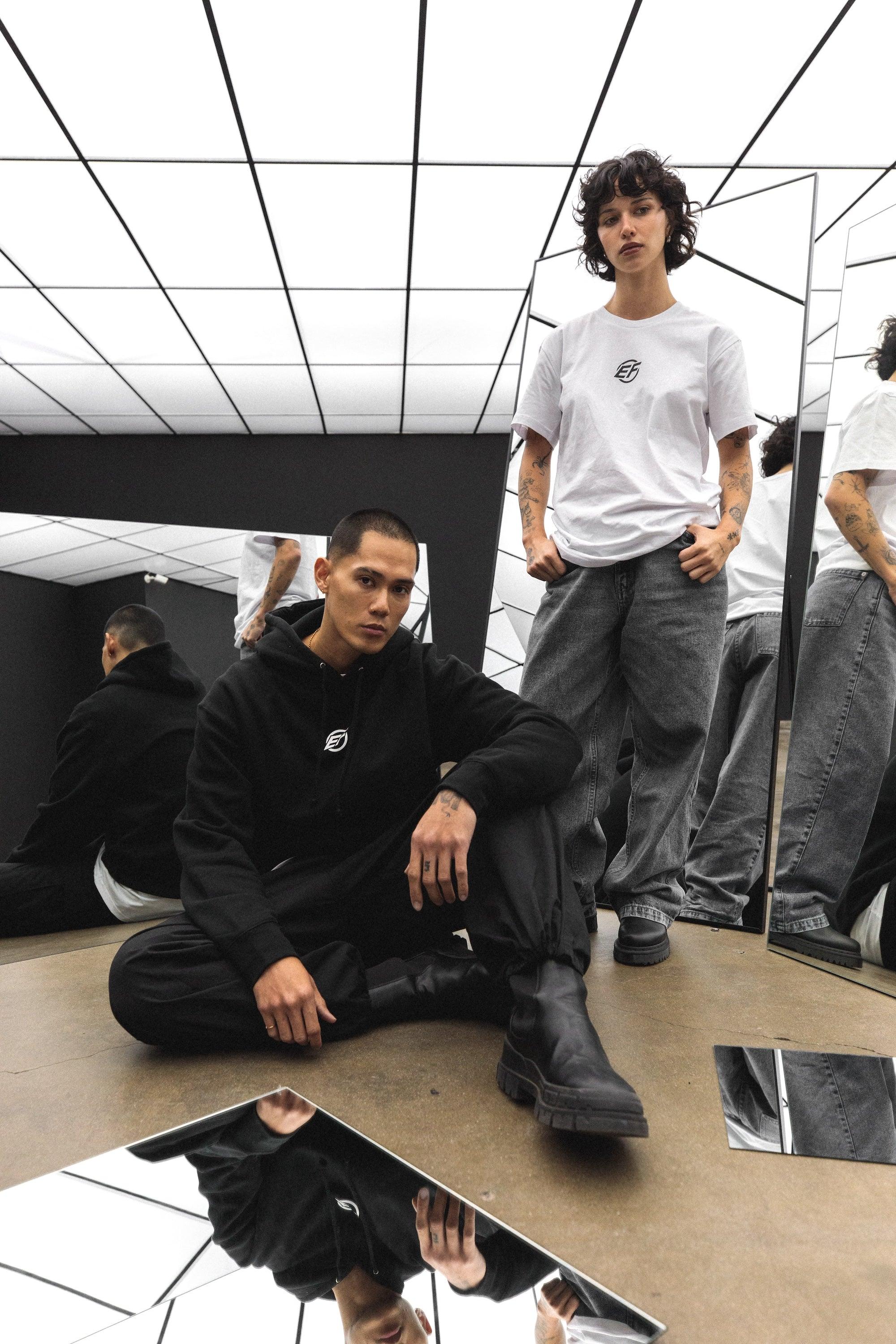 Electric Family Core Tee - Tee Core Tee - S