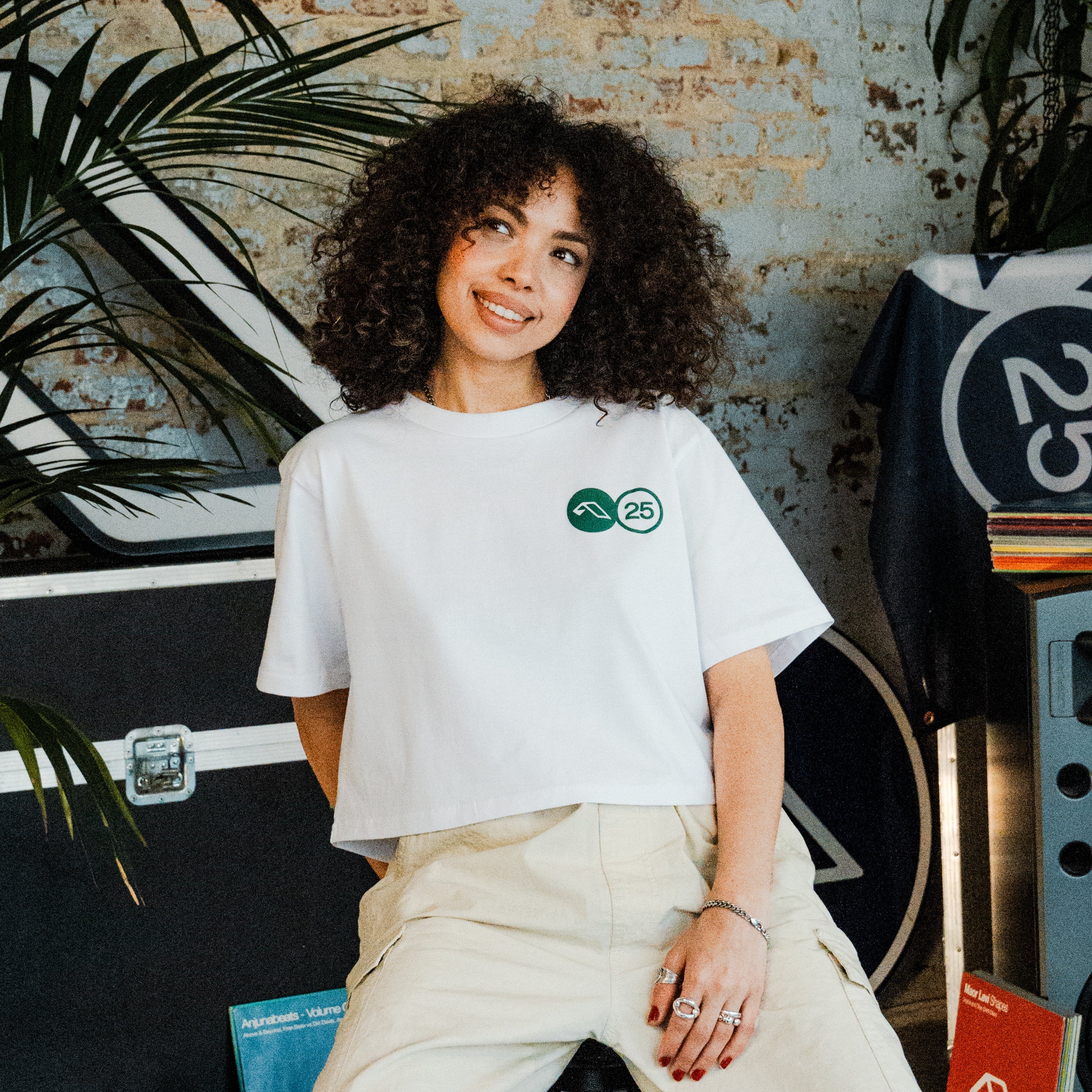 Anjuna Anjuna25 Puff Print Crop Tee / White Crop Tee Anjuna25 Puff Print Crop Tee / White - XS