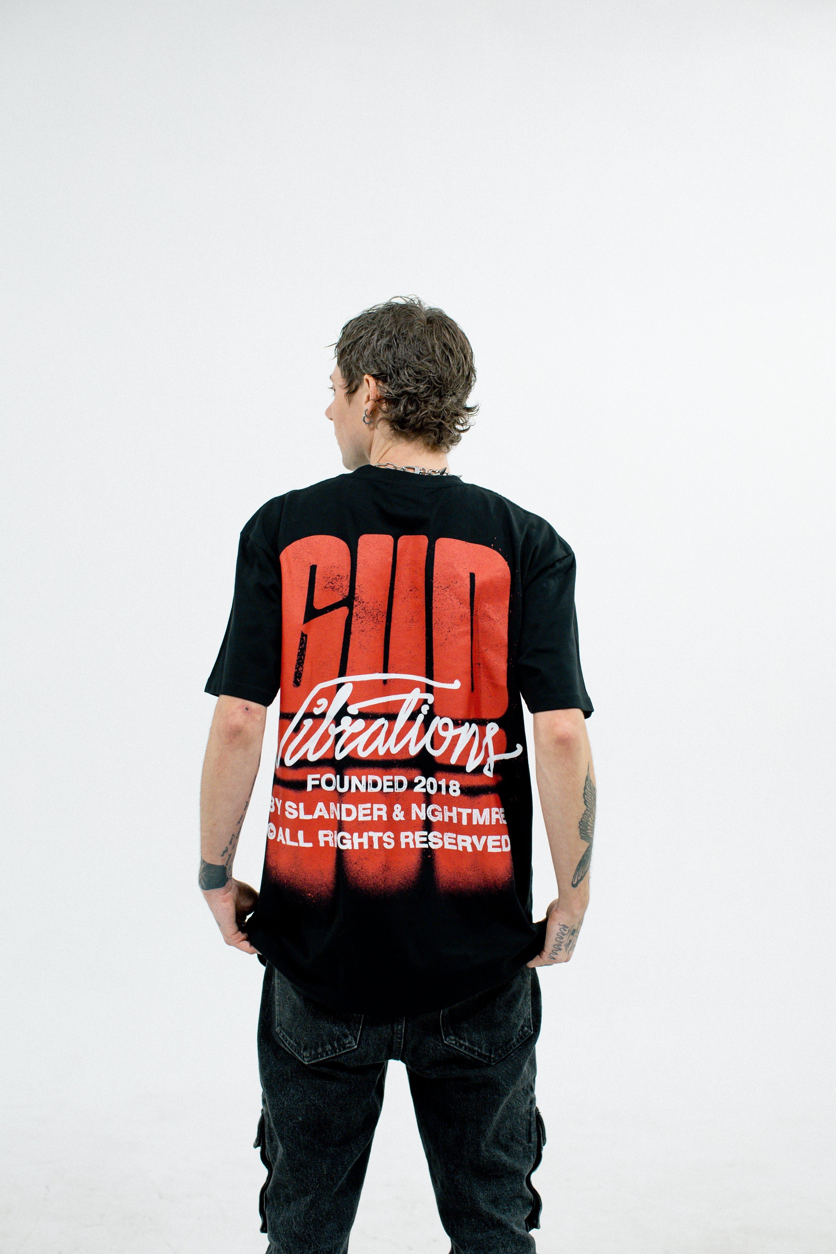 GUD VIBRATIONS GRAFFITI TEE - BLACK - Slander Merchandise