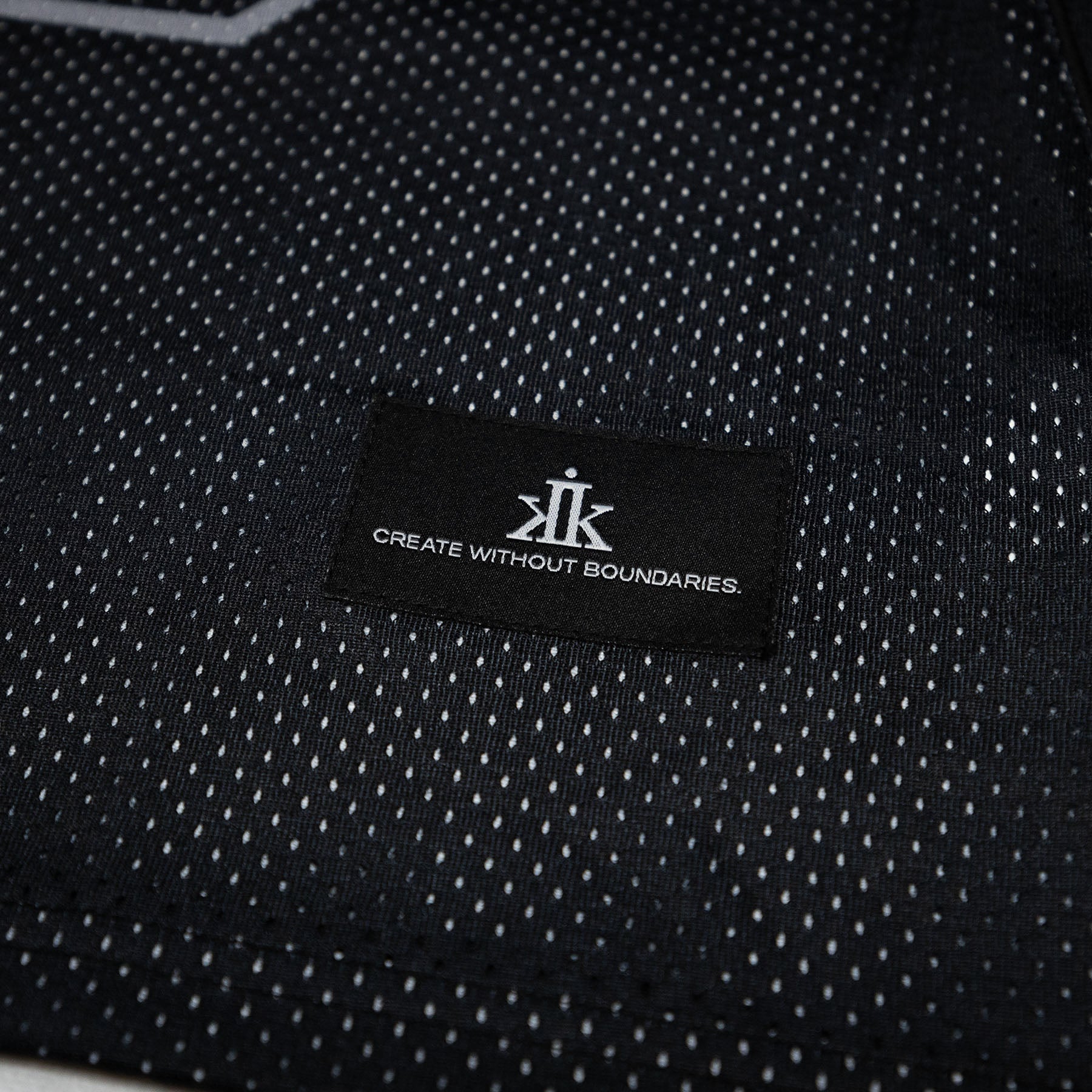 Techno Football Jersey / Black